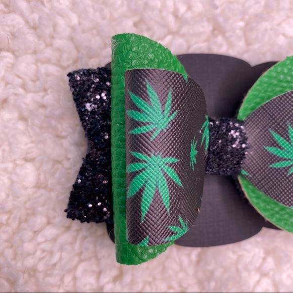Marijuana Faux Leather Small Glitter Bow - Picture 2 of 8